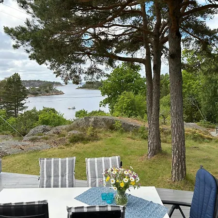 Vakantiehuis On Natural Plot In Hvaler Archipelago Skjærhollen