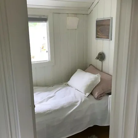Vakantiehuis On Natural Plot In Hvaler Archipelago Skjærhollen