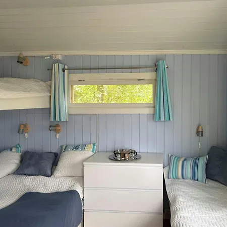 Vakantiehuis On Natural Plot In Hvaler Archipelago Skjærhollen